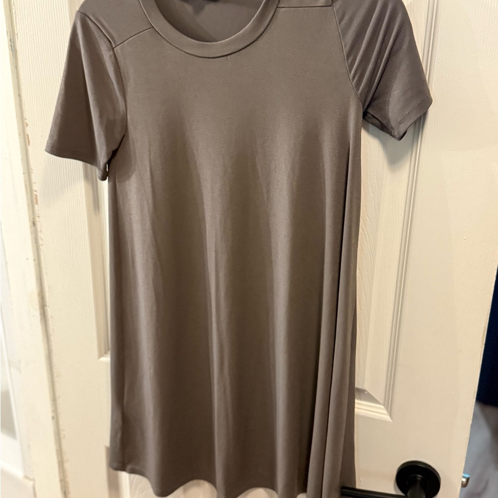 BCBGeneration Green Short Sleeve Mini Dress